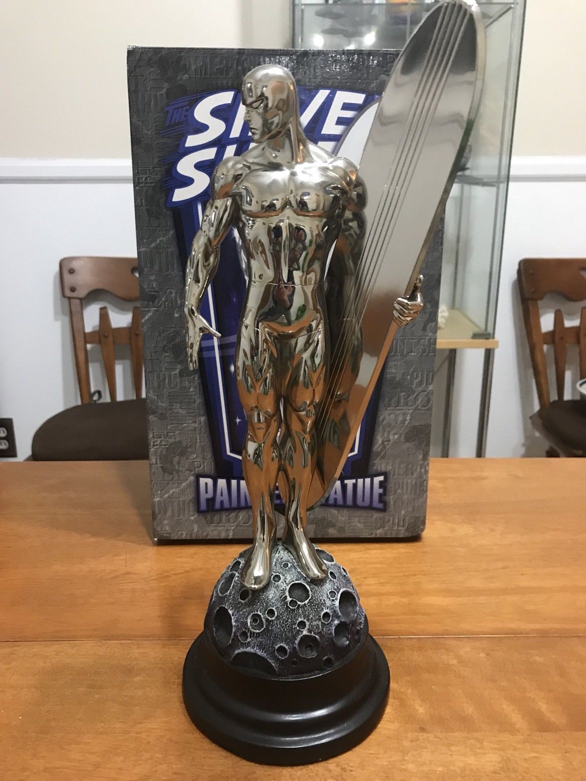 Le surfeur d'argent : Notre Top 5 des figurines collectors les plus chères !  